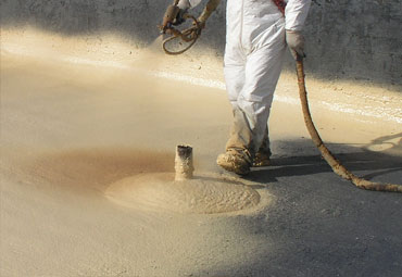 What are the benefits to spray foam roofing in Cedar Rapids?